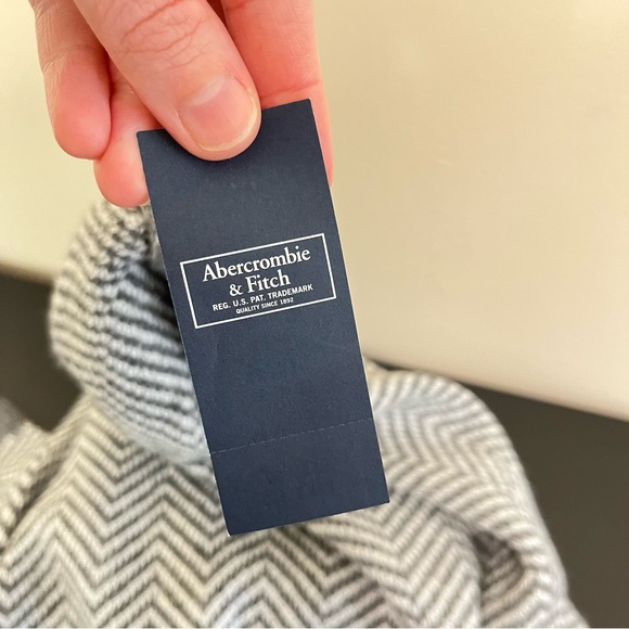 NWT Abercrombie & Fitch Open Front Long Cardigan Sweater With Pockets - Picture 12 of 16